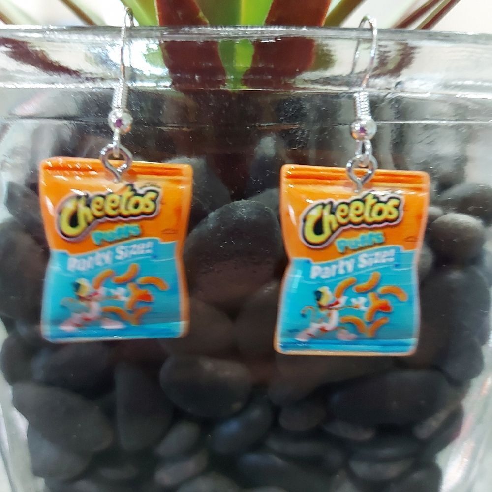 Assorted chip earrings Lays, Doritos, Ruffles - Picture 15 of 16